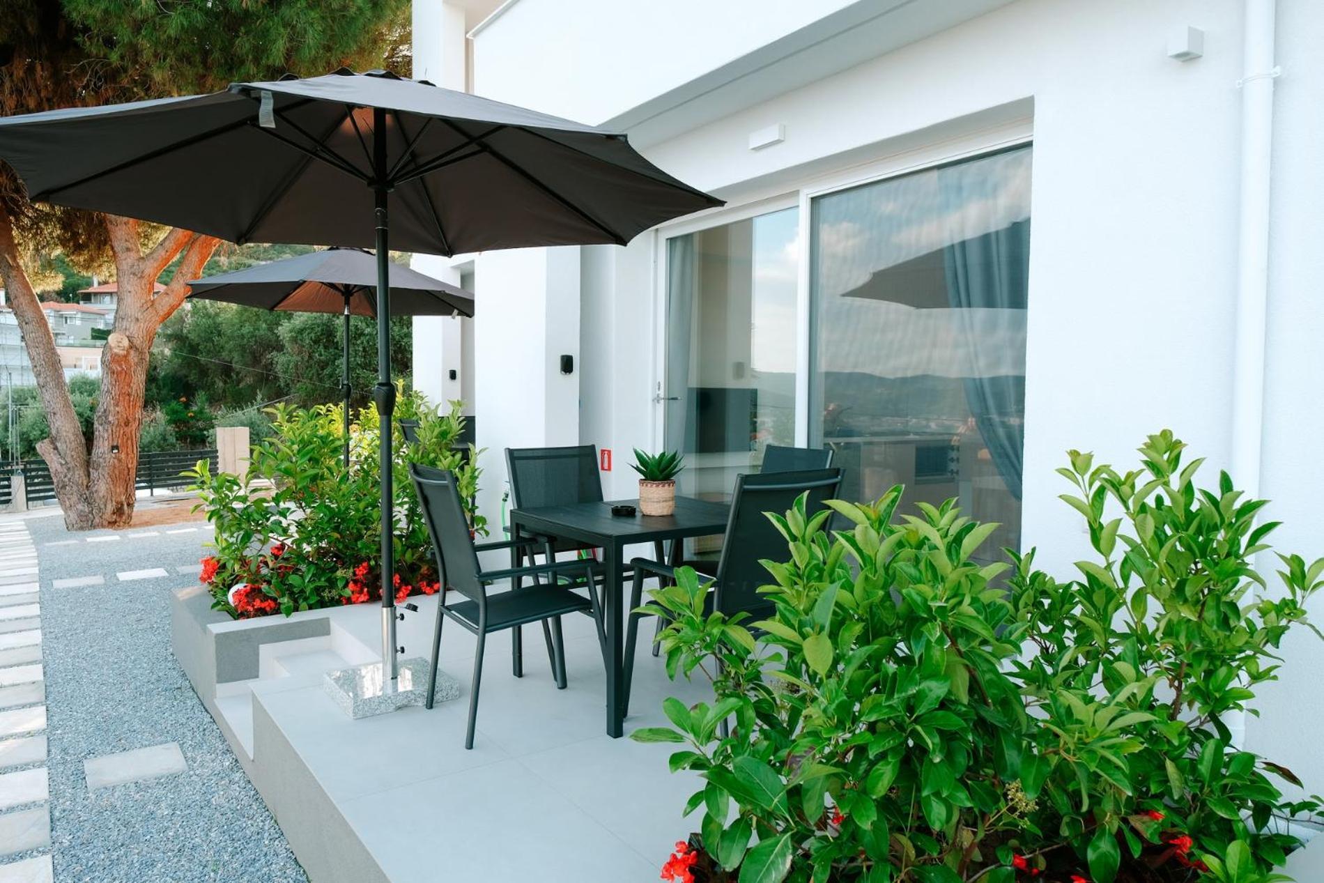 Aquarama Suites Nea Iraklitsa Экстерьер фото