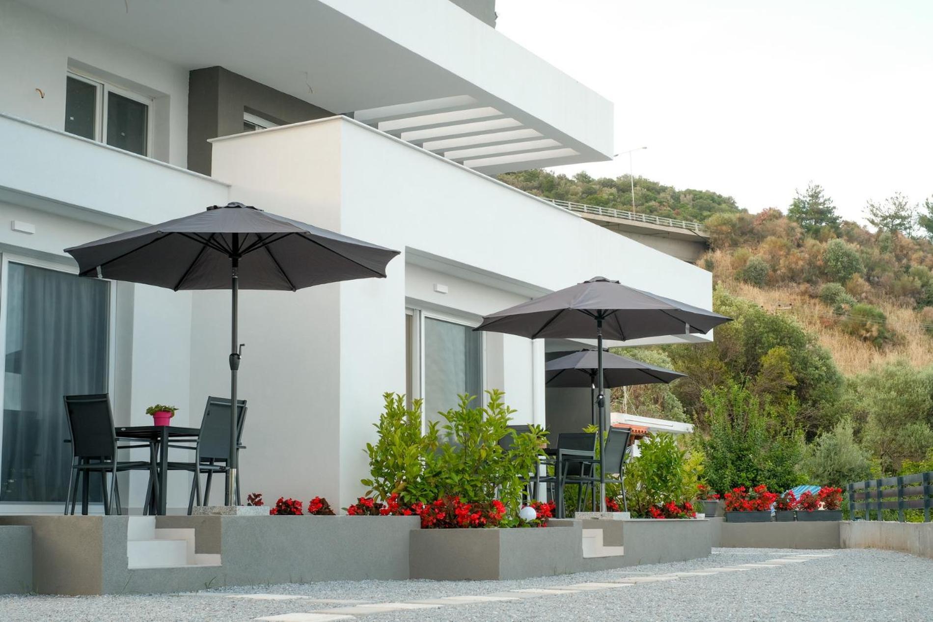 Aquarama Suites Nea Iraklitsa Экстерьер фото